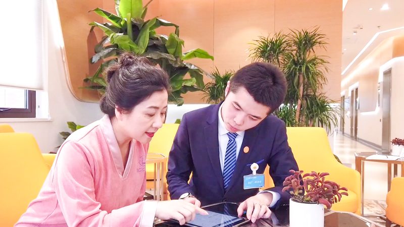 小标题：体检报告解读软件，功能解析